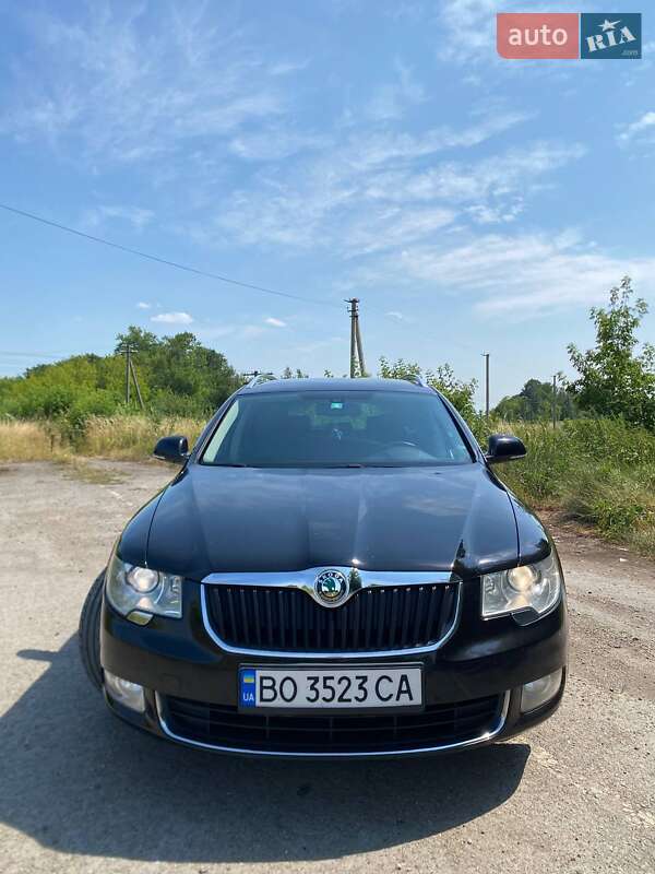 Универсал Skoda Superb 2012 в Тернополе