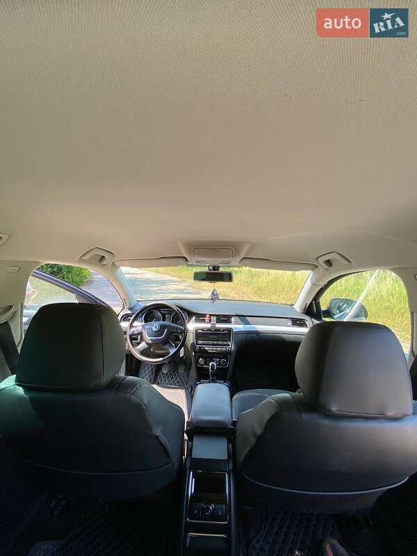 Универсал Skoda Superb 2012 в Тернополе