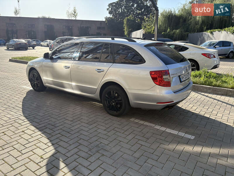 Универсал Skoda Superb 2014 в Житомире
