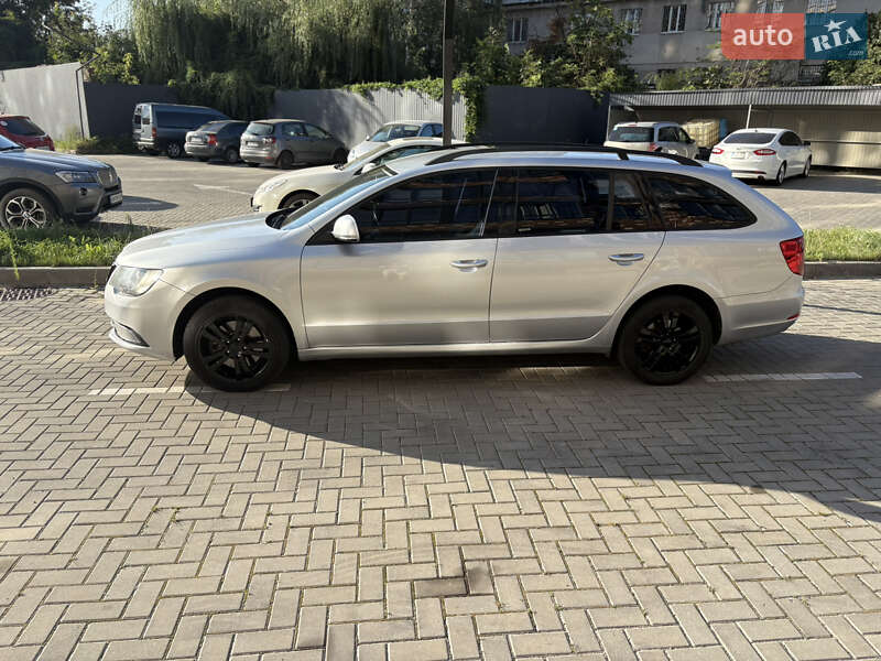 Универсал Skoda Superb 2014 в Житомире