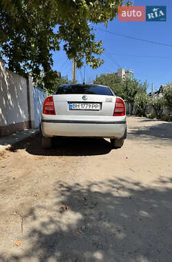Лифтбек Skoda Superb 2005 в 