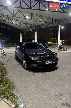 Ліфтбек Skoda Superb 2012 в Харкові