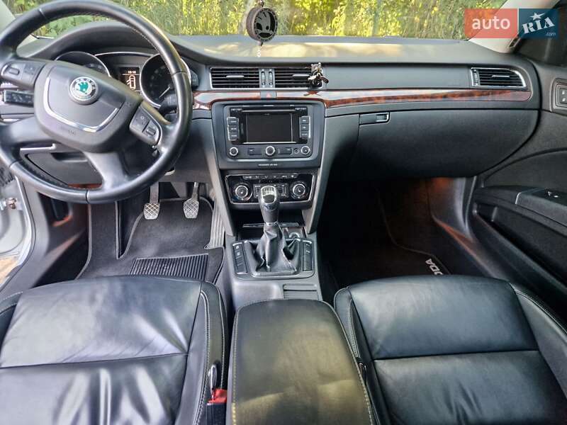 Универсал Skoda Superb 2010 в Львове фото 17 Универсал Skoda Superb 2010 в Львове