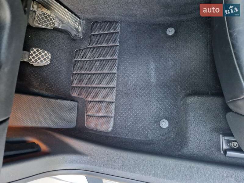 Универсал Skoda Superb 2010 в Львове фото 36 Универсал Skoda Superb 2010 в Львове