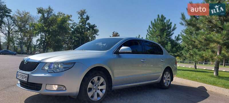Лифтбек Skoda Superb 2012 в Краматорске