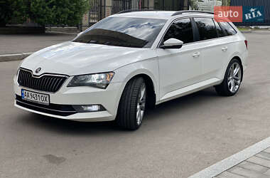 Універсал Skoda Superb 2015 в 