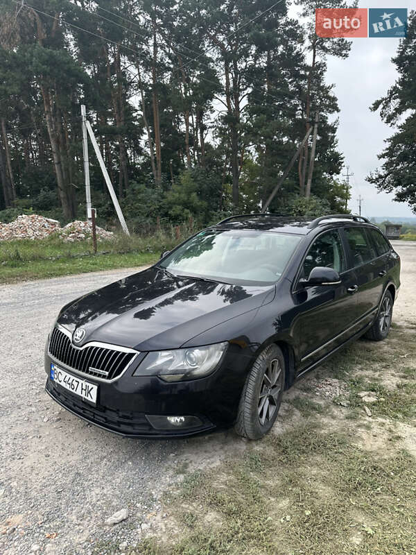 Универсал Skoda Superb 2014 в Львове