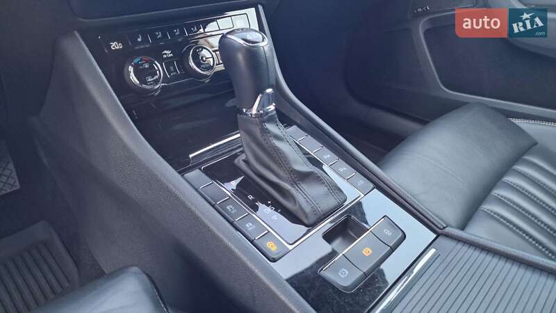 Універсал Skoda Superb 2020 в Тернополі