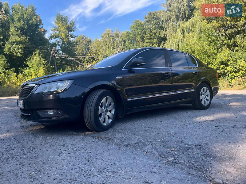 Лифтбек Skoda Superb 2014 в Хмельницком