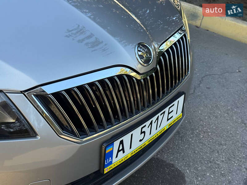 Лифтбек Skoda Superb 2013 в Днепре