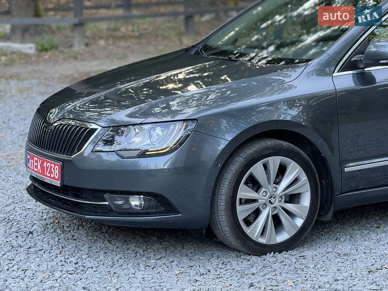 Универсал Skoda Superb 2013 в Радивилове