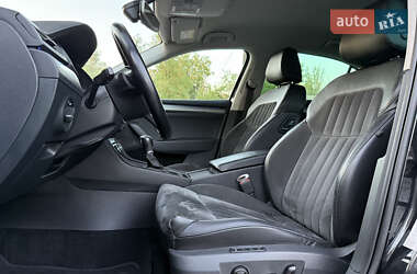 Лифтбек Skoda Superb 2015 в 