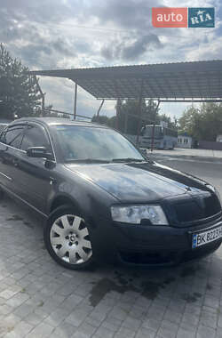 Ліфтбек Skoda Superb 2005 в Зарічному