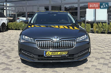 Лифтбек Skoda Superb 2020 в 