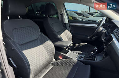 Лифтбек Skoda Superb 2020 в 
