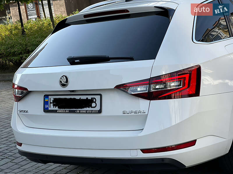 Универсал Skoda Superb 2018 в Ивано-Франковске