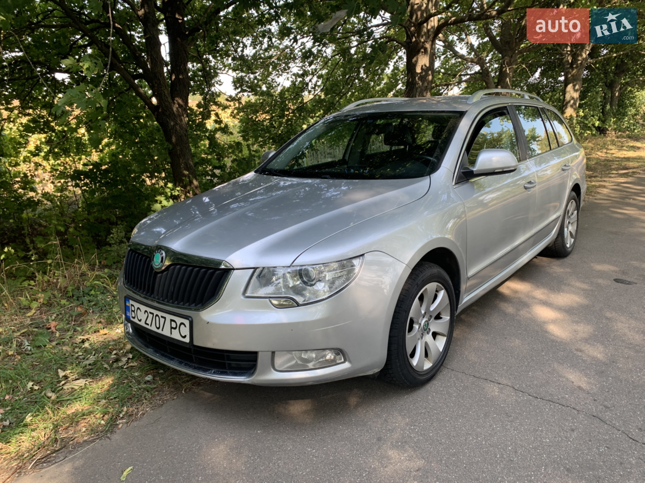 2010 Skoda Superb - мініатюра 10