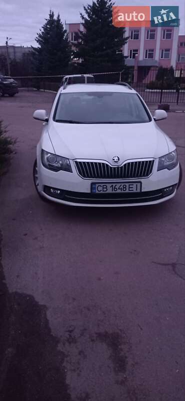 Універсал Skoda Superb 2013 в Чернігові