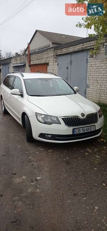 Універсал Skoda Superb 2013 в Чернігові