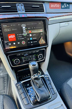 Лифтбек Skoda Superb 2013 в 
