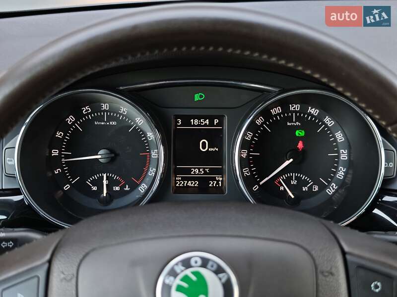 Універсал Skoda Superb 2012 в Луцьку фото 39 Універсал Skoda Superb 2012 в Луцьку