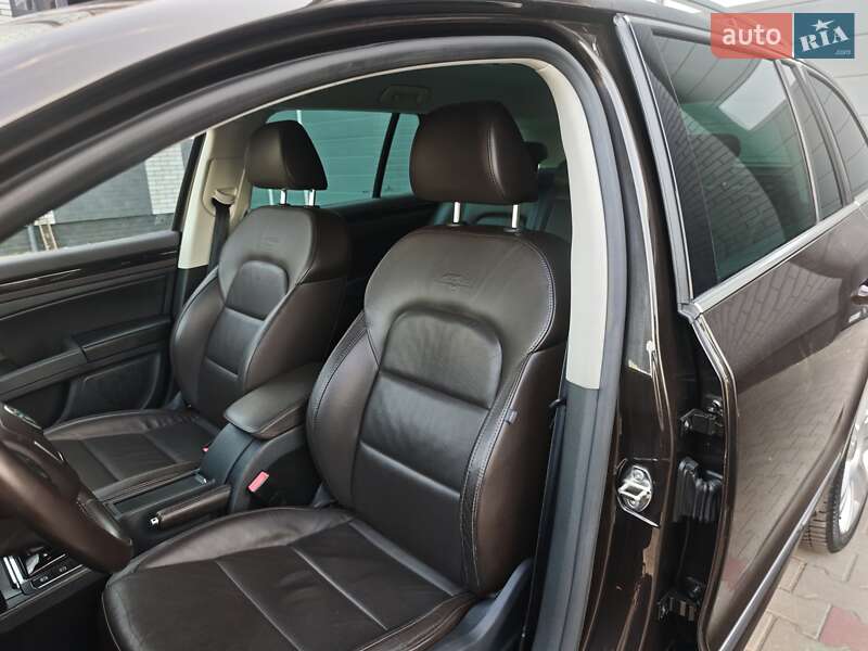 Універсал Skoda Superb 2012 в Луцьку фото 27 Універсал Skoda Superb 2012 в Луцьку