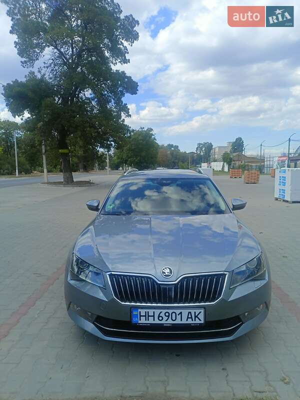 Универсал Skoda Superb 2017 в Измаиле