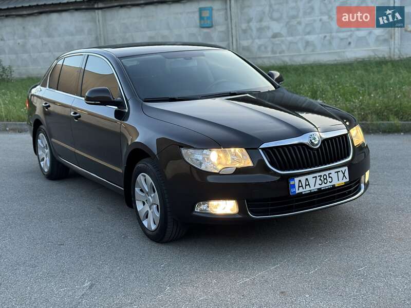 Лифтбек Skoda Superb 2012 в Киеве фото 5 Лифтбек Skoda Superb 2012 в Киеве