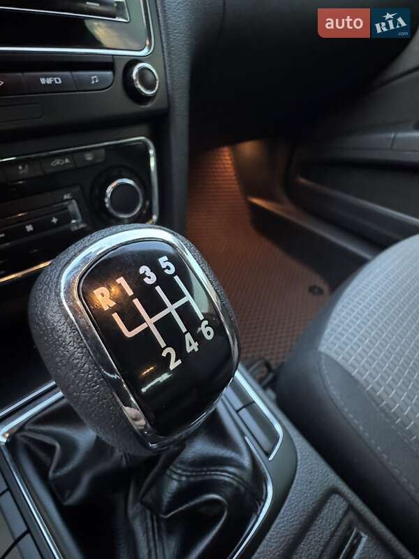 Лифтбек Skoda Superb 2012 в Киеве фото 17 Лифтбек Skoda Superb 2012 в Киеве