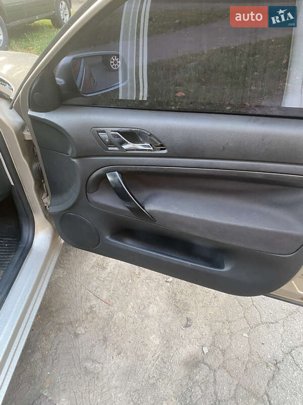 Ліфтбек Skoda Superb 2004 в Сумах