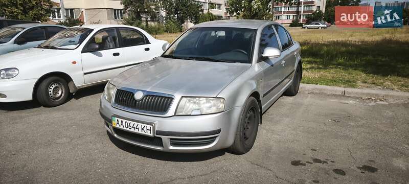 Лифтбек Skoda Superb 2007 в 