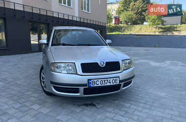 Ліфтбек Skoda Superb 2004 в Горохові