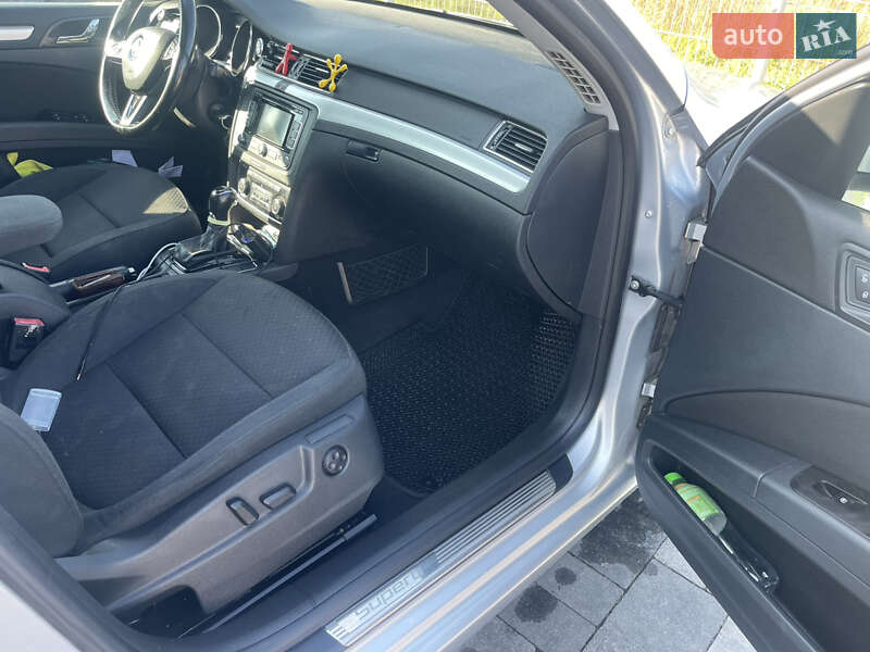 Универсал Skoda Superb 2013 в Хусте