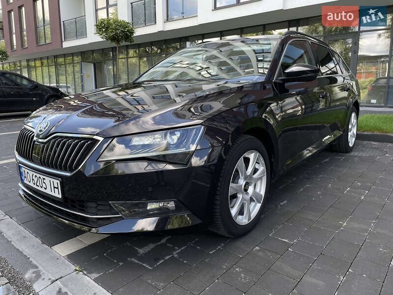 Универсал Skoda Superb 2017 в Сваляве