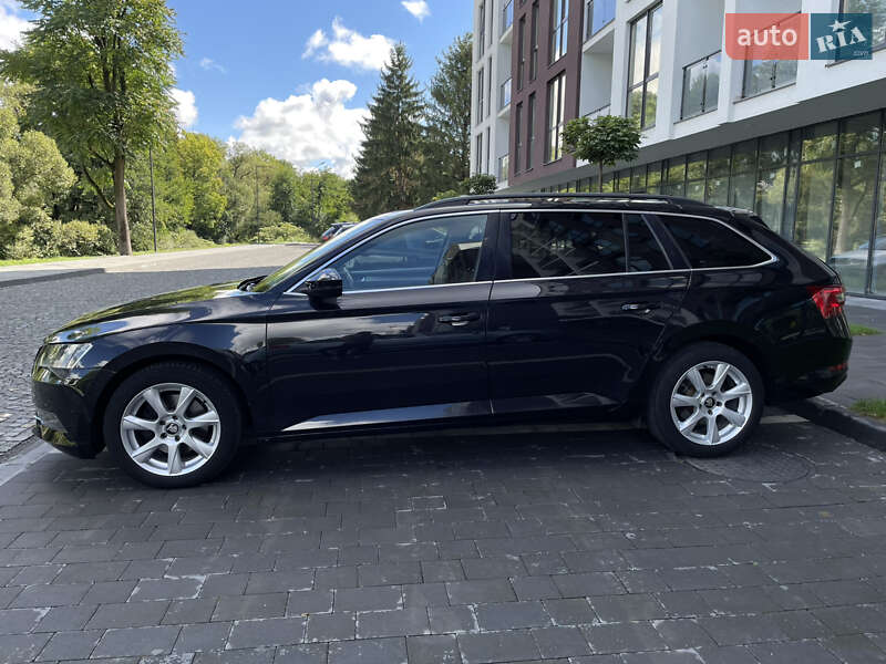 Универсал Skoda Superb 2017 в Сваляве