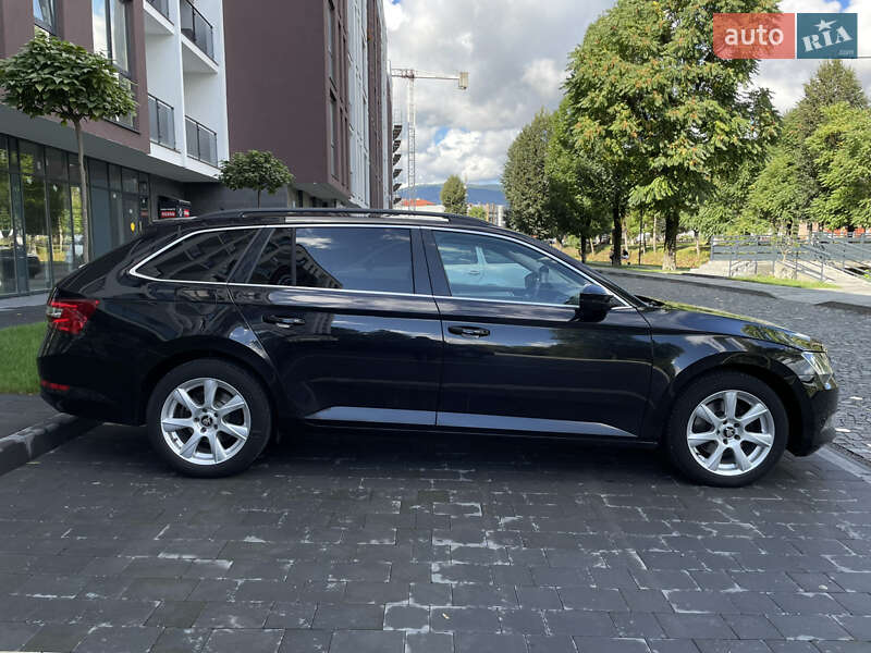 Универсал Skoda Superb 2017 в Сваляве