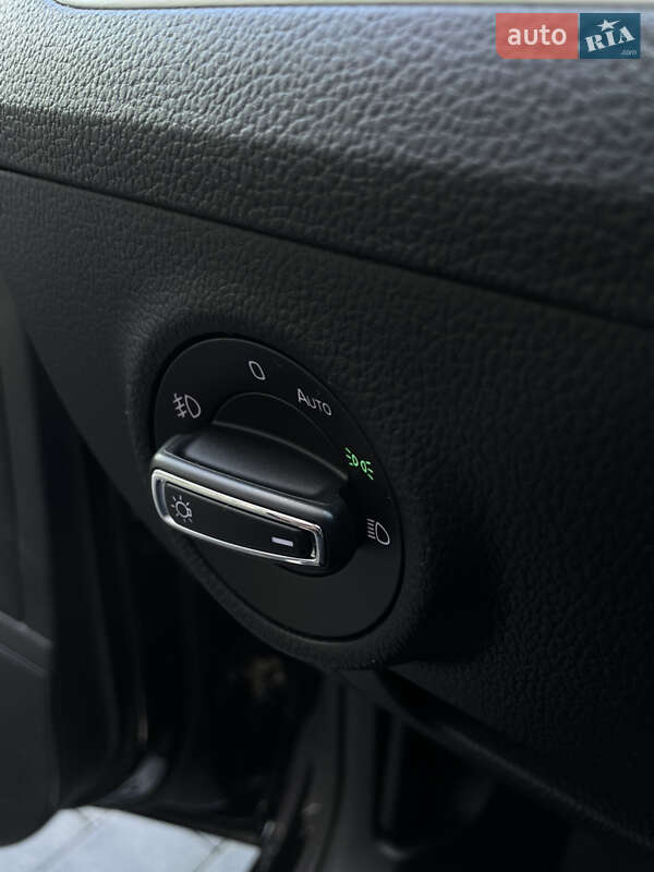 Универсал Skoda Superb 2017 в Сваляве