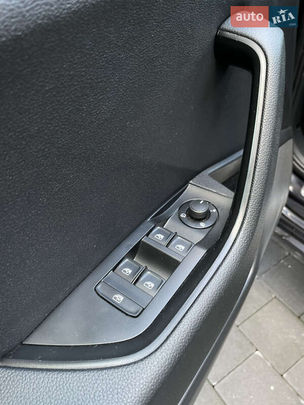 Универсал Skoda Superb 2017 в Сваляве