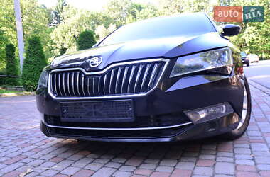 Лифтбек Skoda Superb 2017 в 