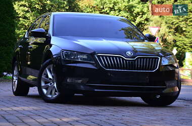 Лифтбек Skoda Superb 2017 в 