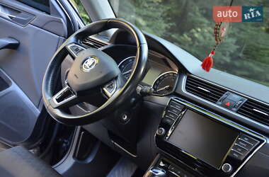 Лифтбек Skoda Superb 2017 в 