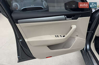 Лифтбек Skoda Superb 2015 в 