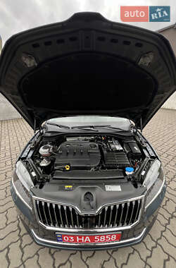 Универсал Skoda Superb 2019 в 