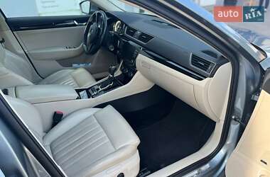 Лифтбек Skoda Superb 2016 в 