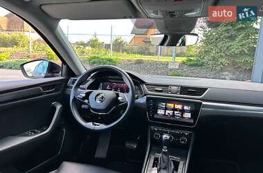 Лифтбек Skoda Superb 2022 в 