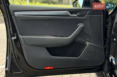 Лифтбек Skoda Superb 2022 в 