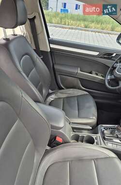 Лифтбек Skoda Superb 2012 в 