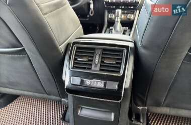Лифтбек Skoda Superb 2015 в 