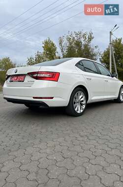 Универсал Skoda Superb 2016 в 