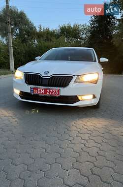 Универсал Skoda Superb 2016 в 
